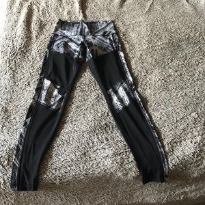 Lululemon mesh tights